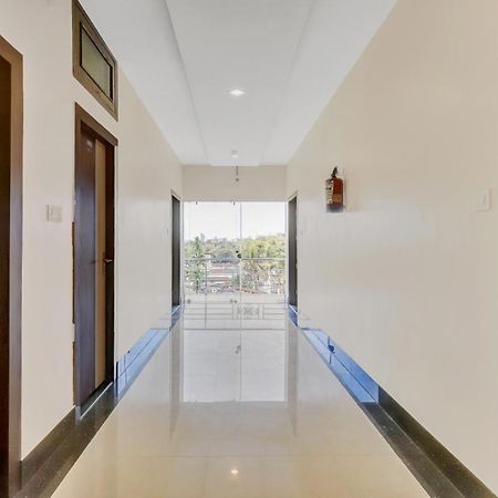 Treebo Hotel Mobi Vip Airport Gauháti Kültér fotó